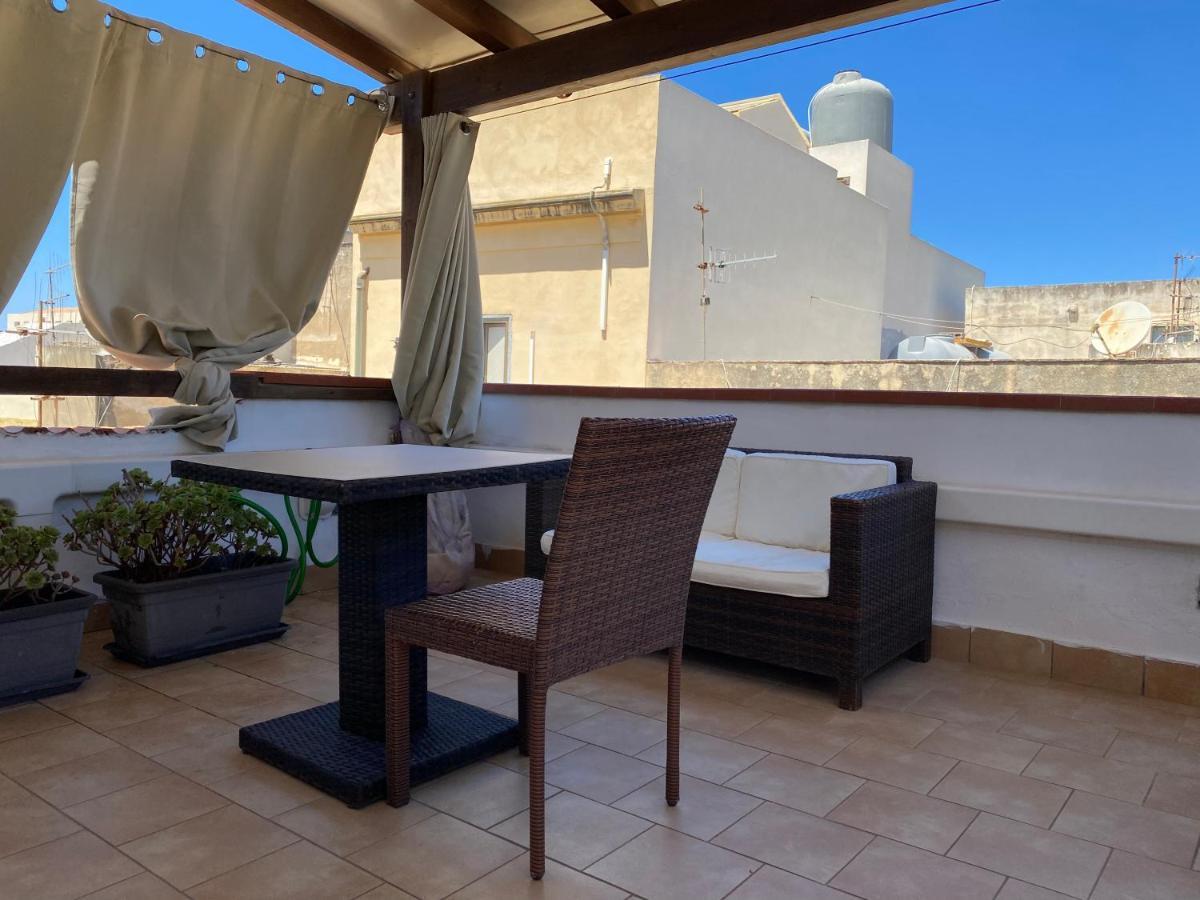 Mansarda Con Terrazzo Daire Trapani Dış mekan fotoğraf