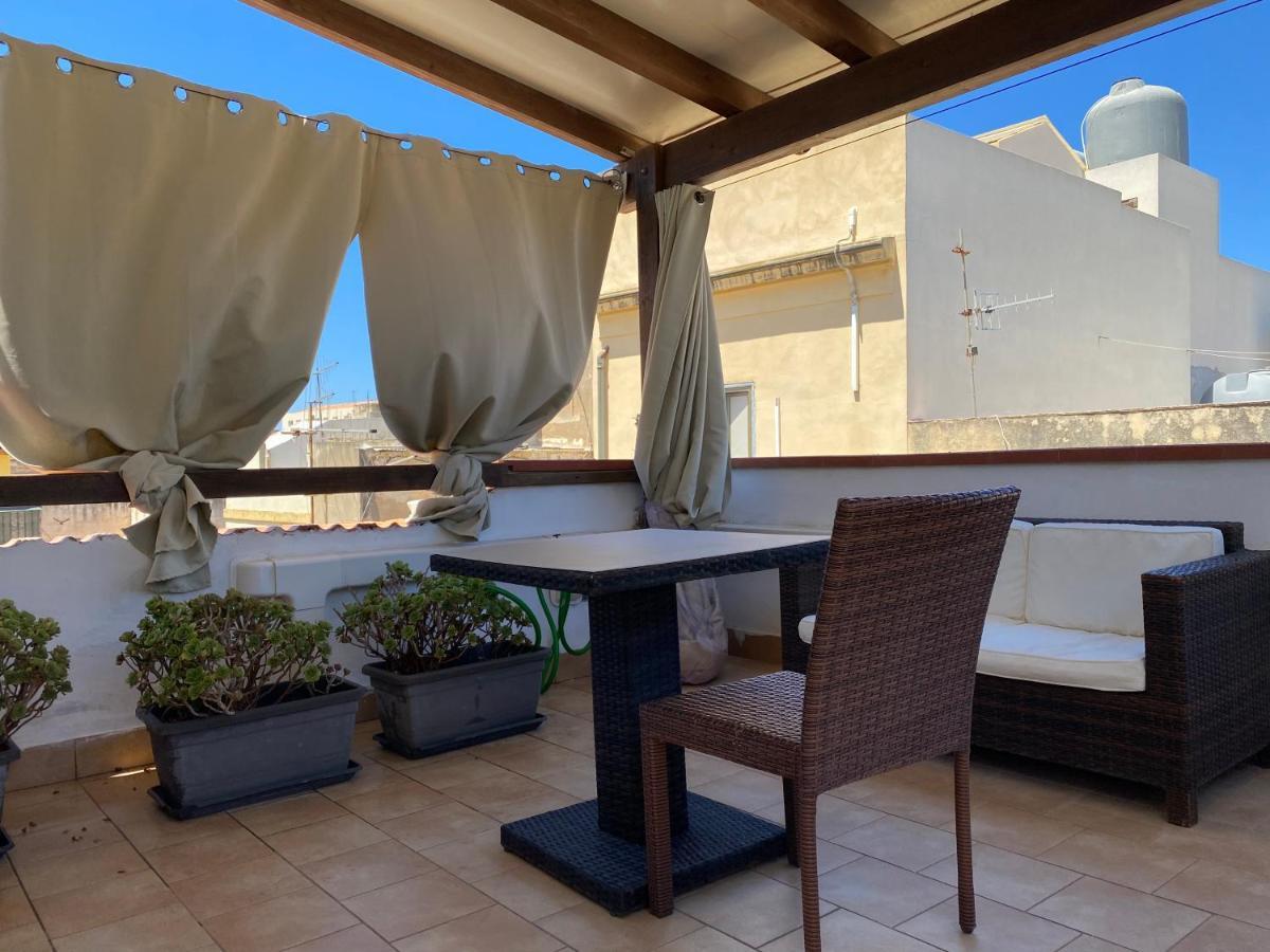 Mansarda Con Terrazzo Daire Trapani Dış mekan fotoğraf